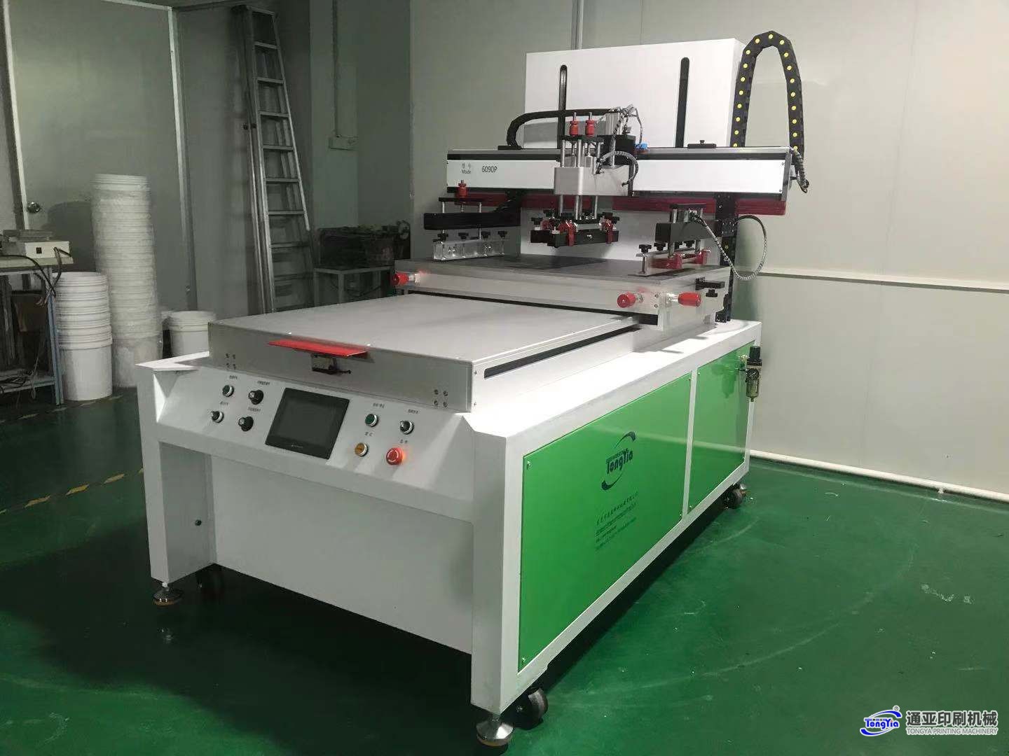 TYS-6090D-P伺服跑臺(tái)吸氣式平面絲印機(jī)